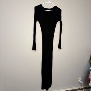 Elegant Black Knit Maxi Dress
